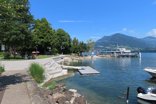 Fridolin-Hofer-Platz am See