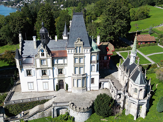 Schloss Meggenhorn: Das Wahrzeichen der Gemeinde Meggen mit den öffentlichen Parkanlagen, dem Schlossbistro und dem Rebberg.